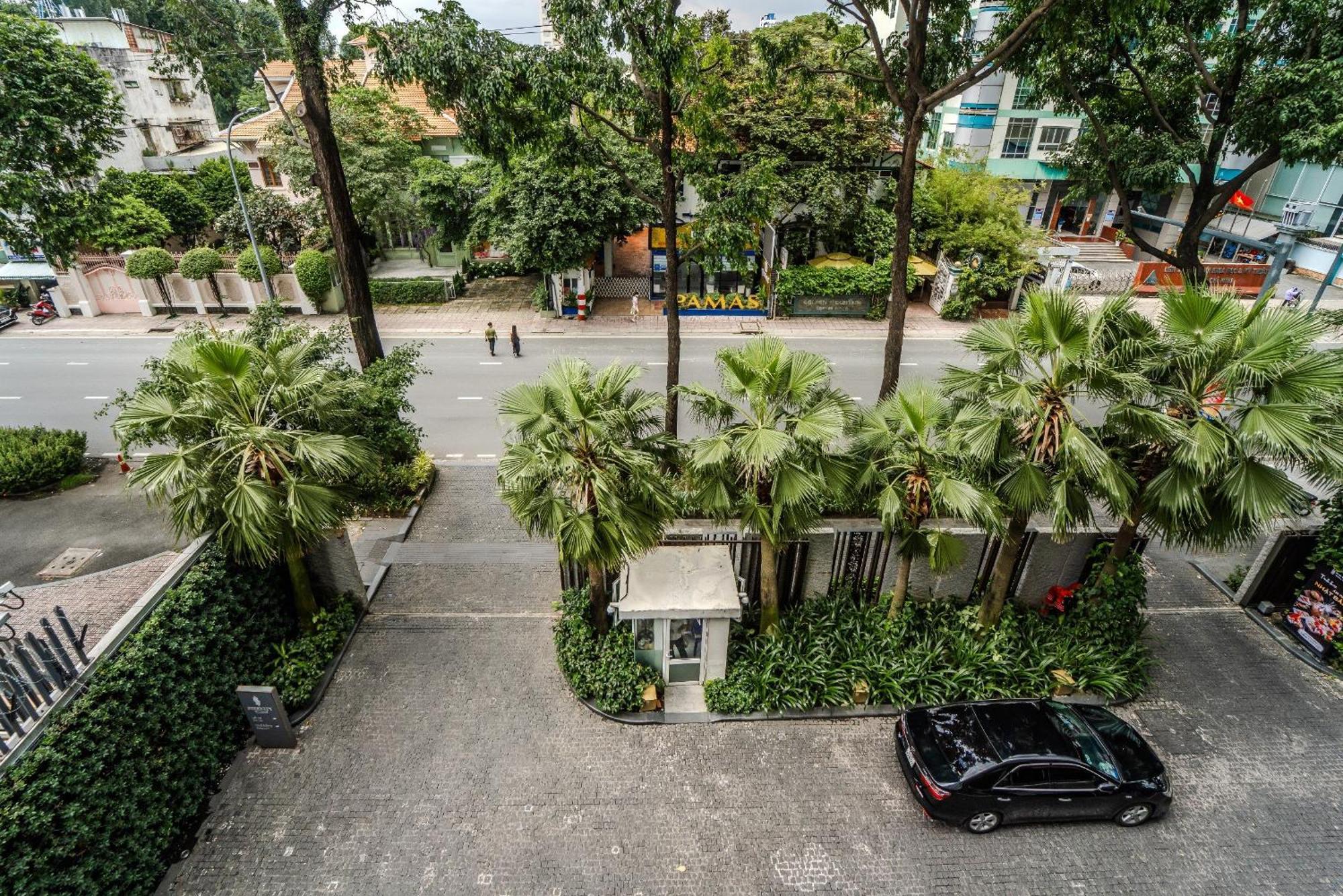 Serenity Saigon Sky Villas - Free One Way Airport Shuttle 호치민 외부 사진