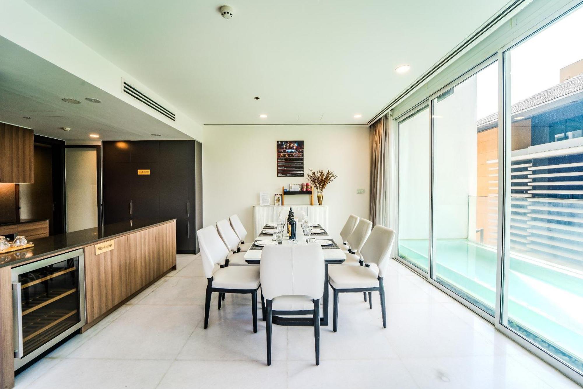 Serenity Saigon Sky Villas - Free One Way Airport Shuttle 호치민 외부 사진