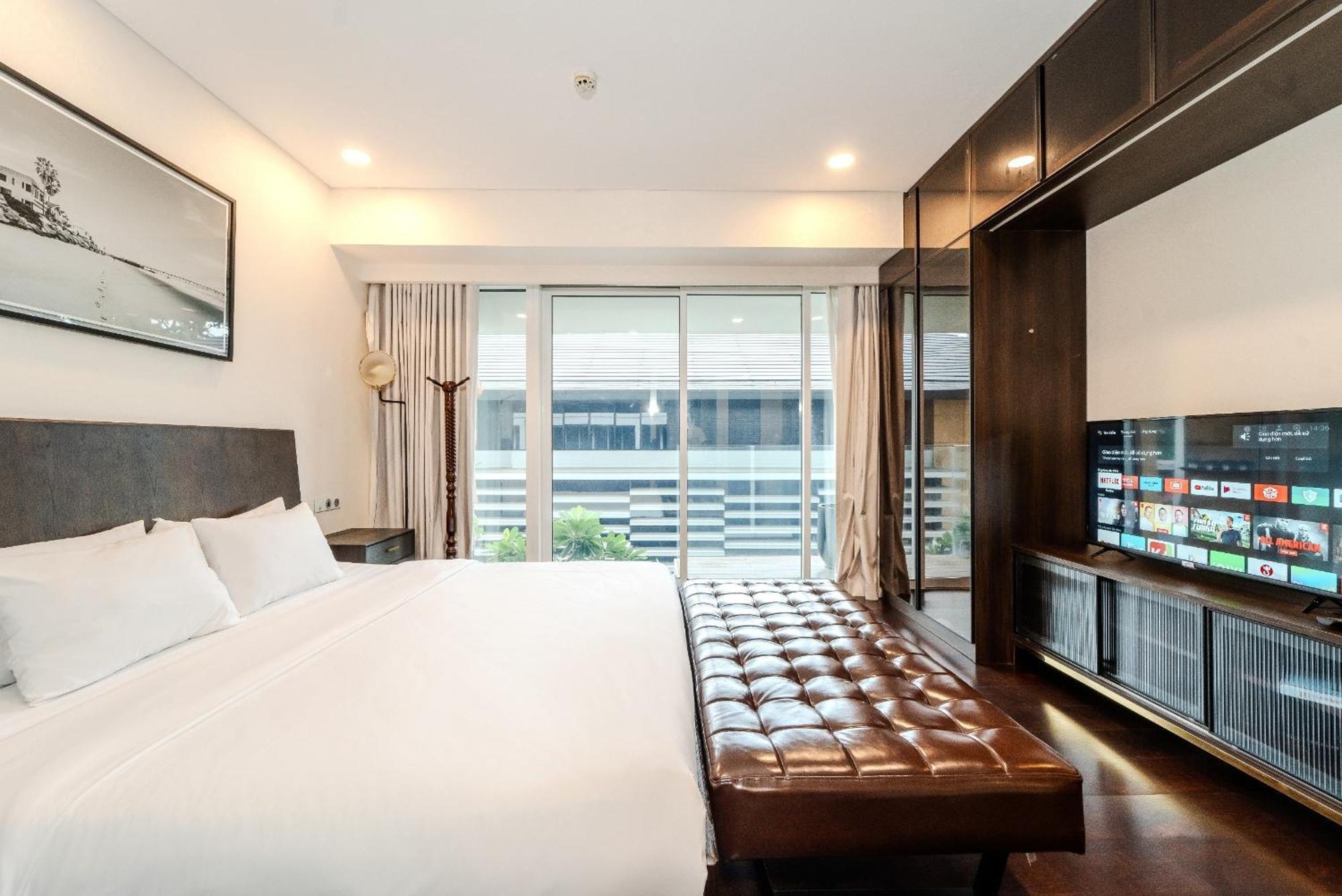 Serenity Saigon Sky Villas - Free One Way Airport Shuttle 호치민 외부 사진