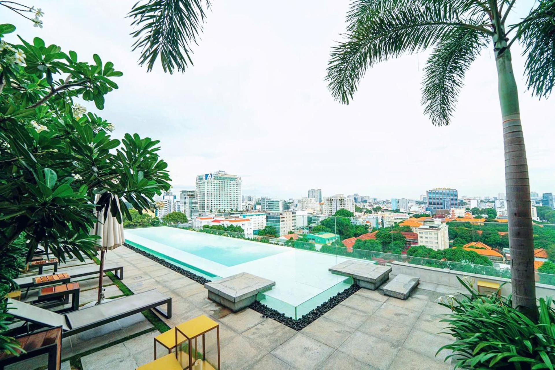 Serenity Saigon Sky Villas - Free One Way Airport Shuttle 호치민 외부 사진